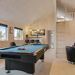 Gorgeous Home In Blavand With Sauna בית נופש בלבאנד