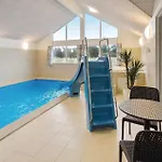 Gorgeous Home In Blavand With Sauna Сasa de vacaciones