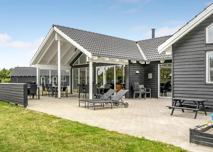 Pet Friendly In With Sauna Blåvand
